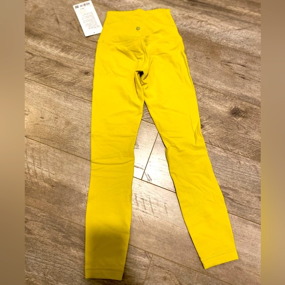 BNWT Lululemon Align HR Pant 25” - Picture 2 of 2